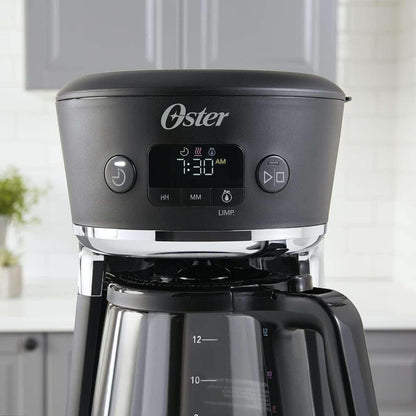 Cafetera Programable Oster con Sistema de Medición 12 Tazas Negra BVSTRF100