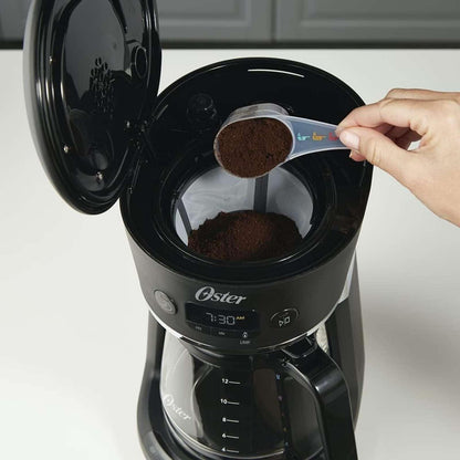 Cafetera Programable Oster con Sistema de Medición 12 Tazas Negra BVSTRF100